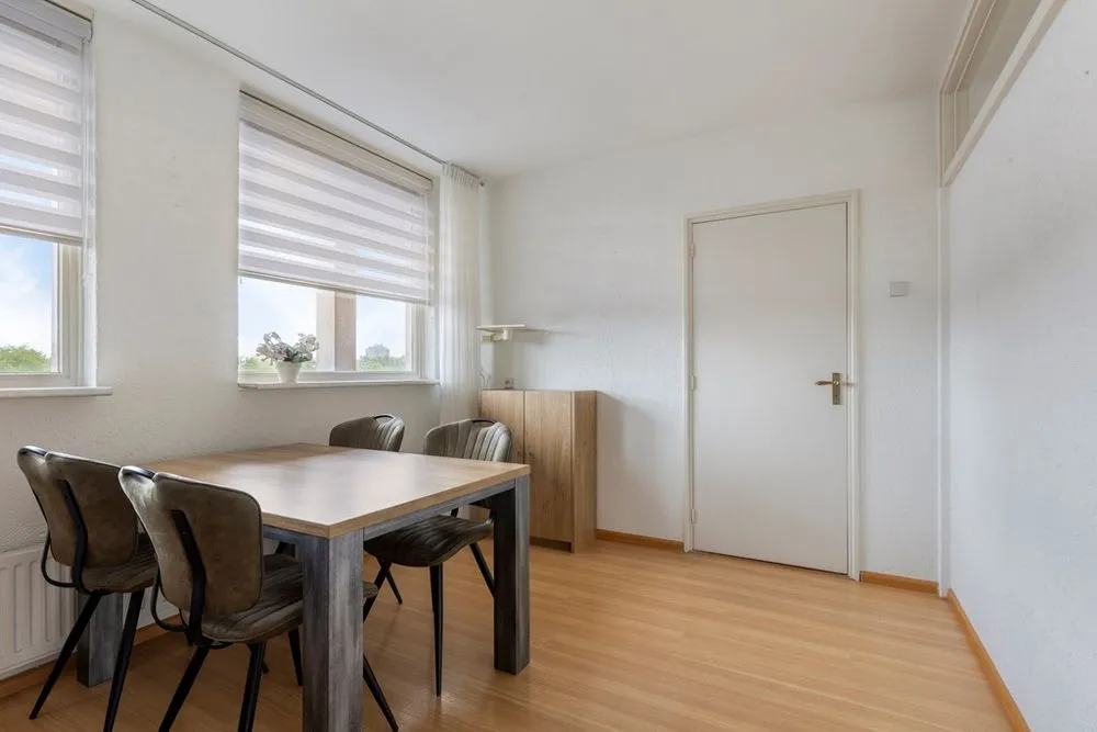 Sala da pranzo - 3-Bedroom Flat with South Balcony in Gorinchem