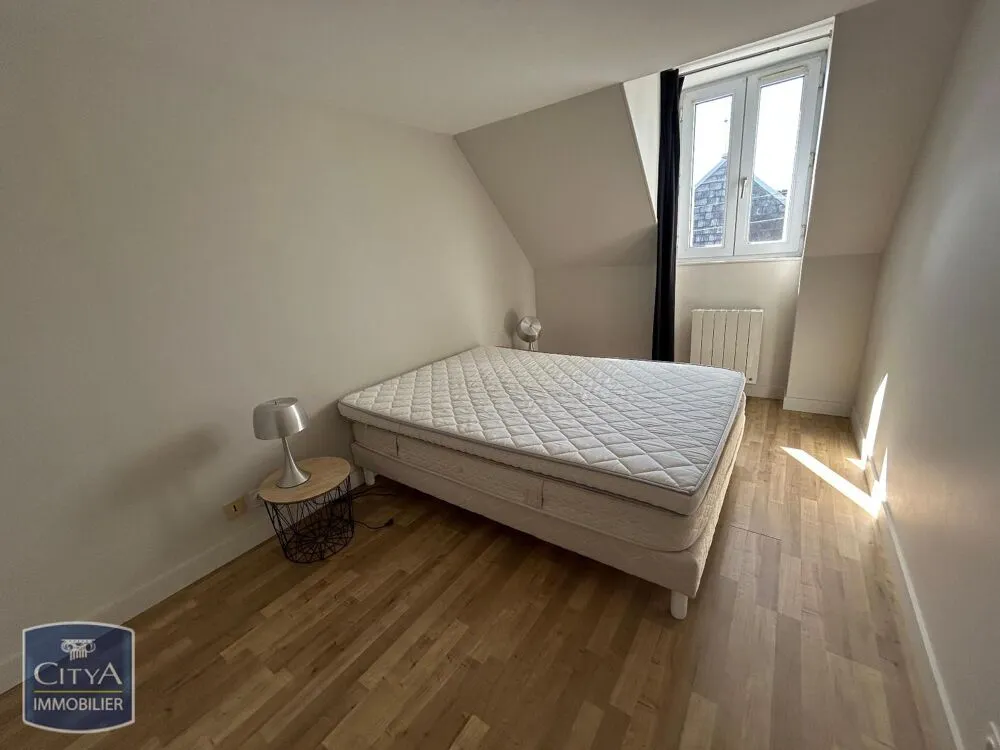 Camere da letto - Modern 2-Bedroom Apartment in Laval
