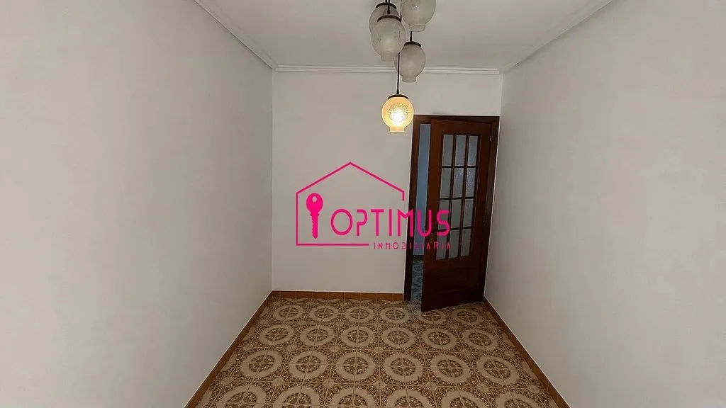 hallway_entrance