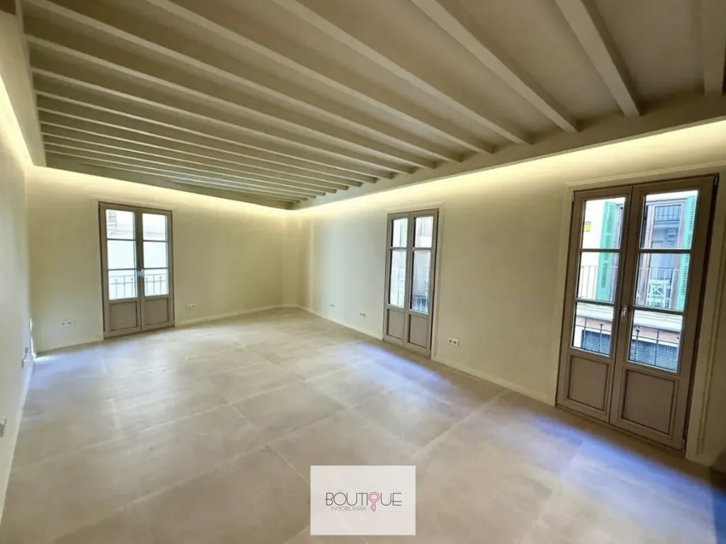 Pièces - Renovated Apartment with Roof Terrace in Old Town Palma