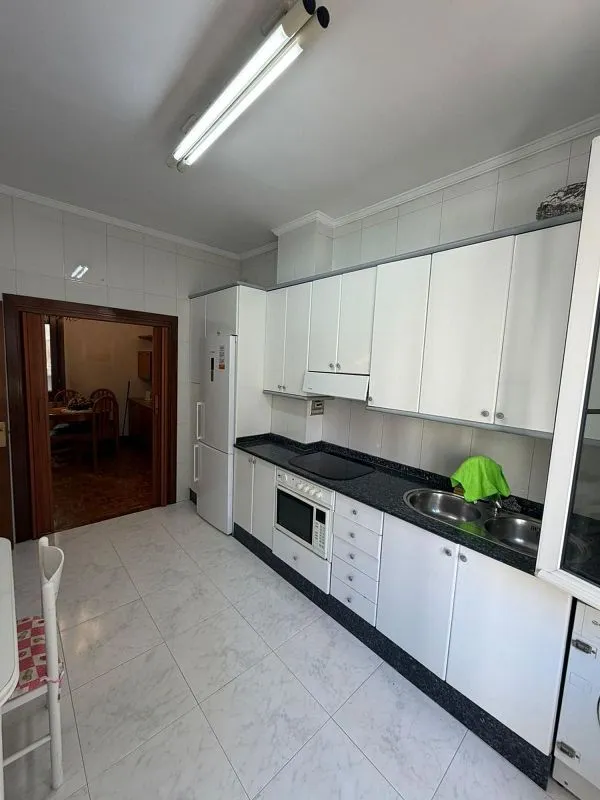 Köök - Apartment with Balcony in Bilbao