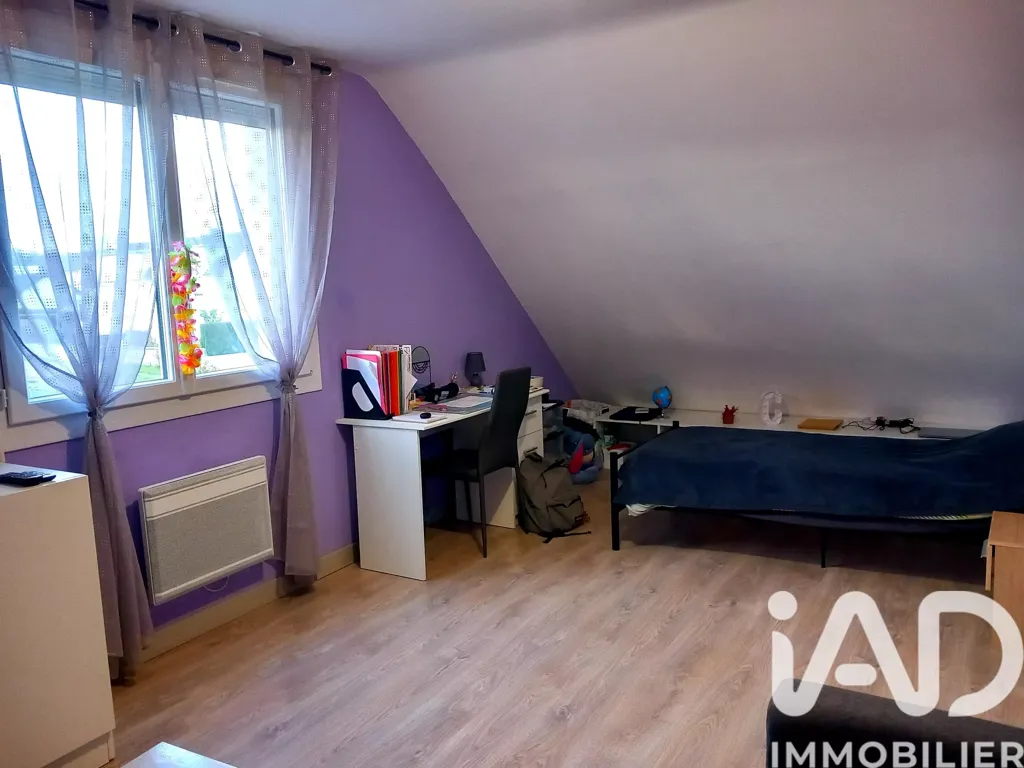 Chambres - Maison avec Terrasse et Jardin à Authon-Du-Perche