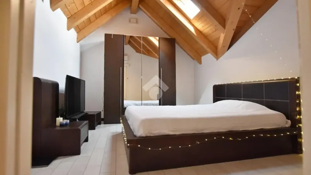 Bedrooms - Studio Flat with Balcony in Vignate