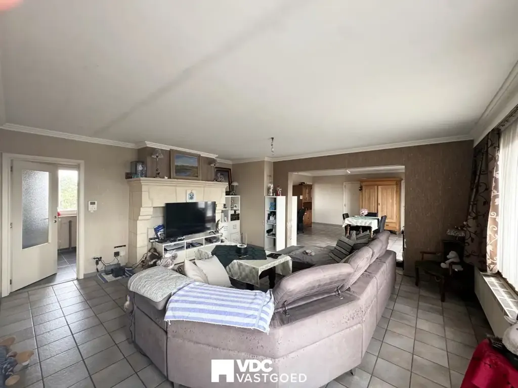Séjour - Penthouse avec Terrasse Panoramique au Centre de Tongeren