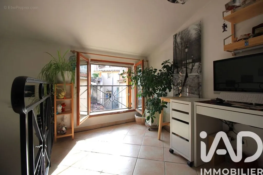 Office - Village House with Attic in Auriol