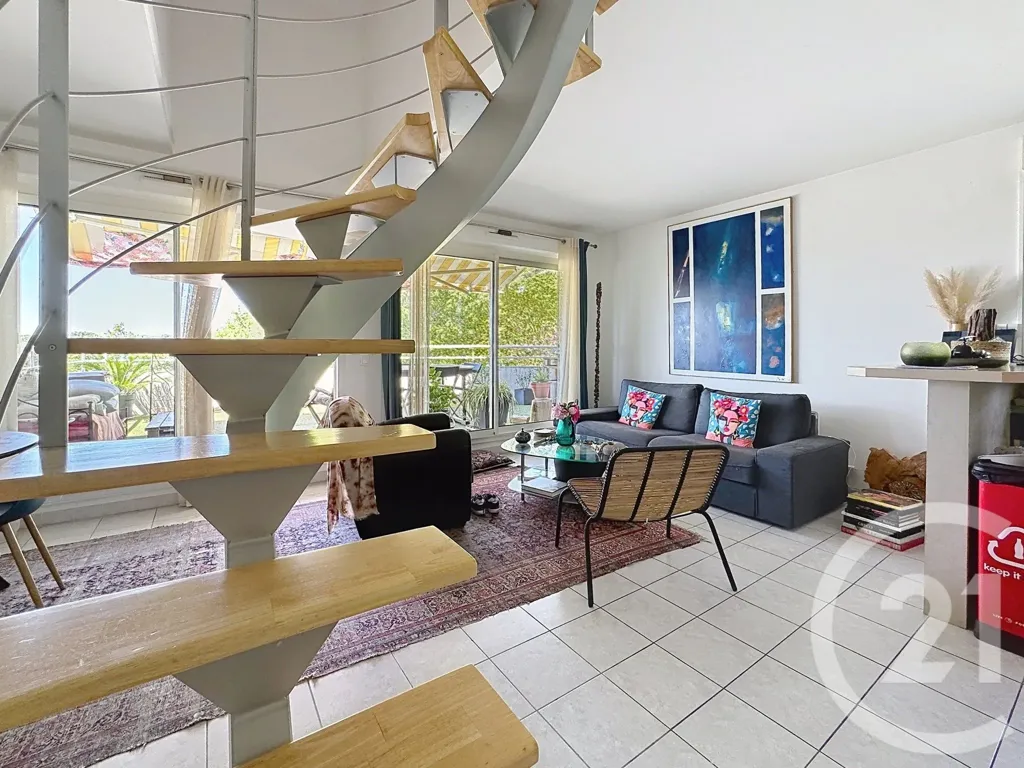 Séjour - Duplex T3 Bis avec Deux Terrasses à Montpellier