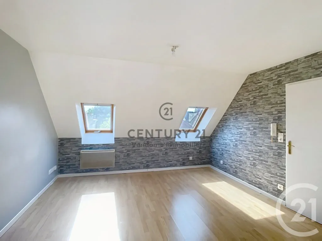Pièces - Studio Lumineux avec Parking à Crépy-en-Valois