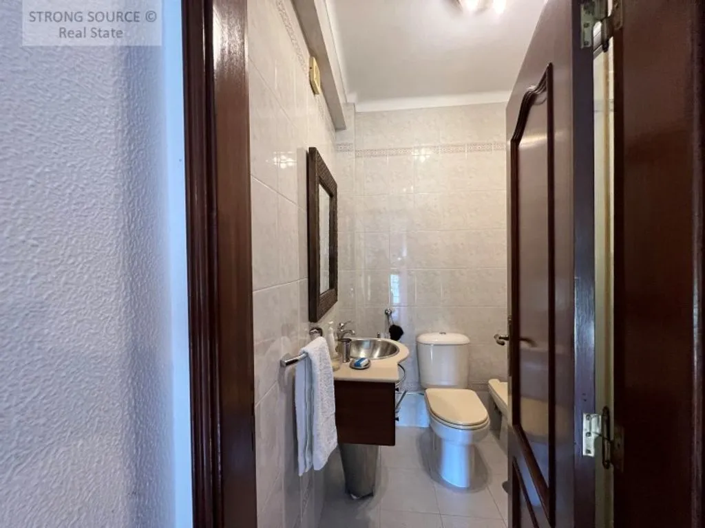 Salles de bain - Luxury Detached Villa with Pool in Casal das Figueiras