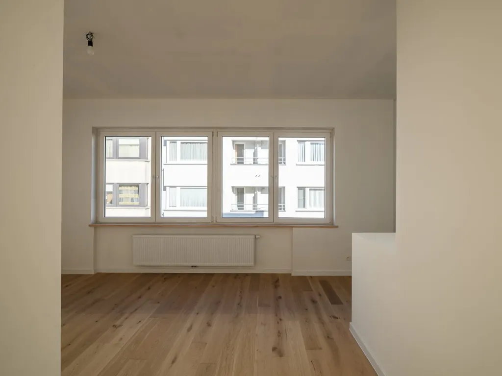 Séjour - Appartement Rénové avec Terrasse à Oostende