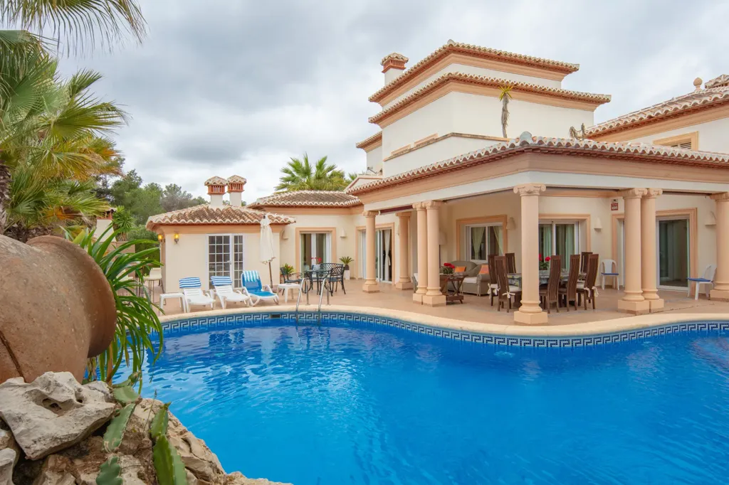 pool_area