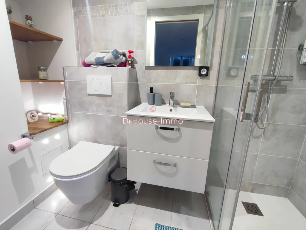 Salles de bain - Maison en Pierres avec Studio à Banville