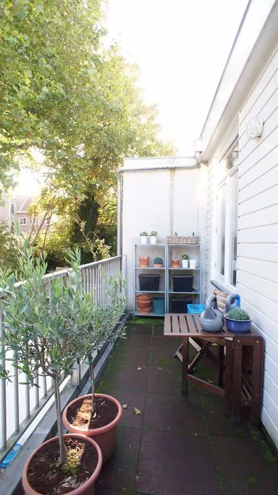 Terrass - 2-Bedroom Flat with Balcony in The Hague