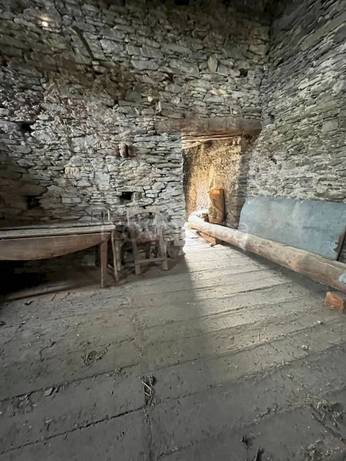 Pièces - Rustic Property with Panoramic View in Serre Pagliero