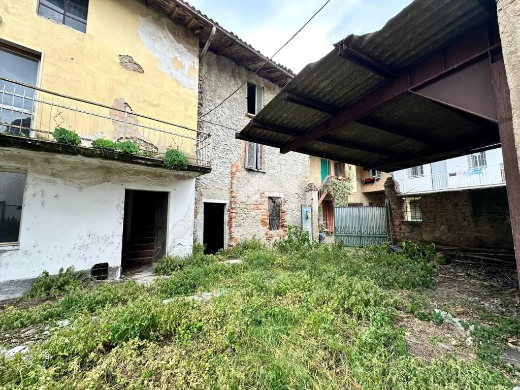 Jardin - Rustic Property with Potential in Ciserano