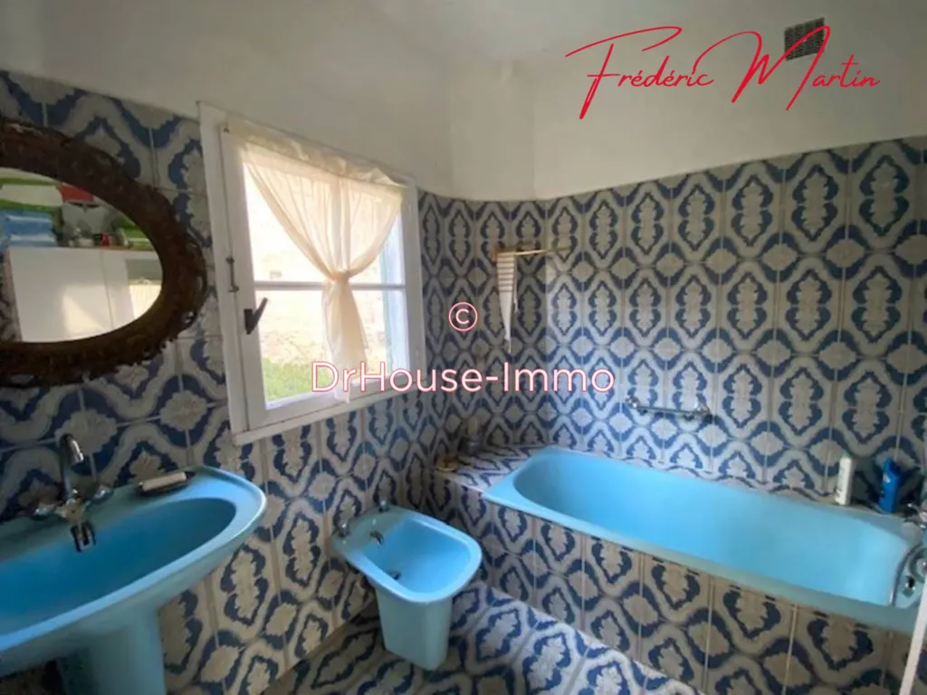 Salles de bain - Maison en Pierre avec Jardin à Uzès Centre