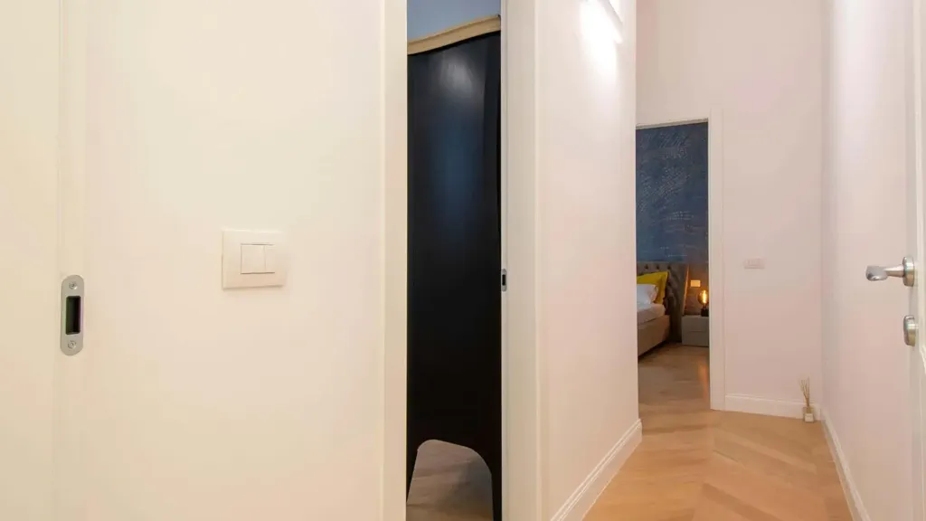 Entrée - Modern Furnished Studio in Central Florence