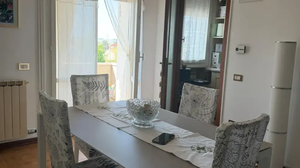 Salle à manger - Trilocale with Private Terrace in Trecenta Centre