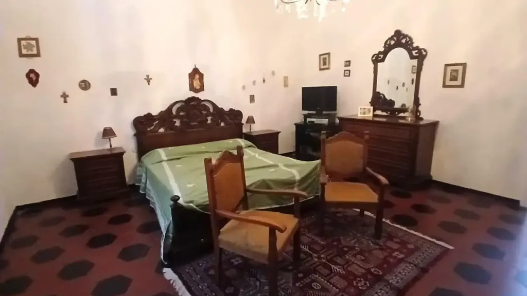Chambres - Apartment with Balcony in Livorno Centre