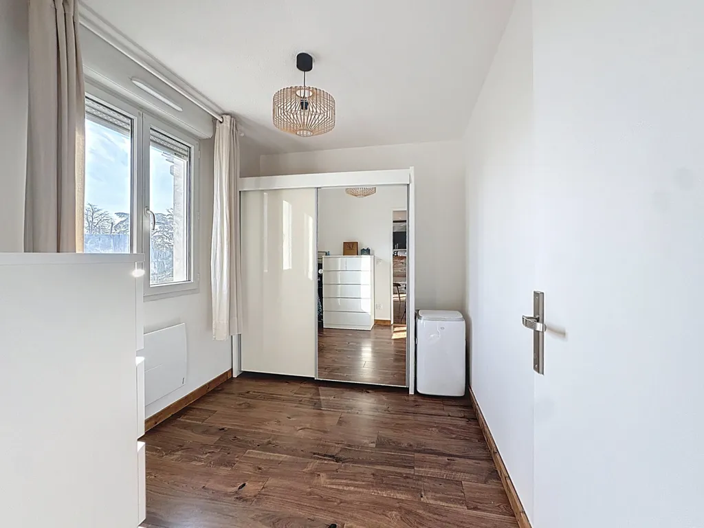 Ingresso - Renovated Flat with Balcony in Décines-Charpieu