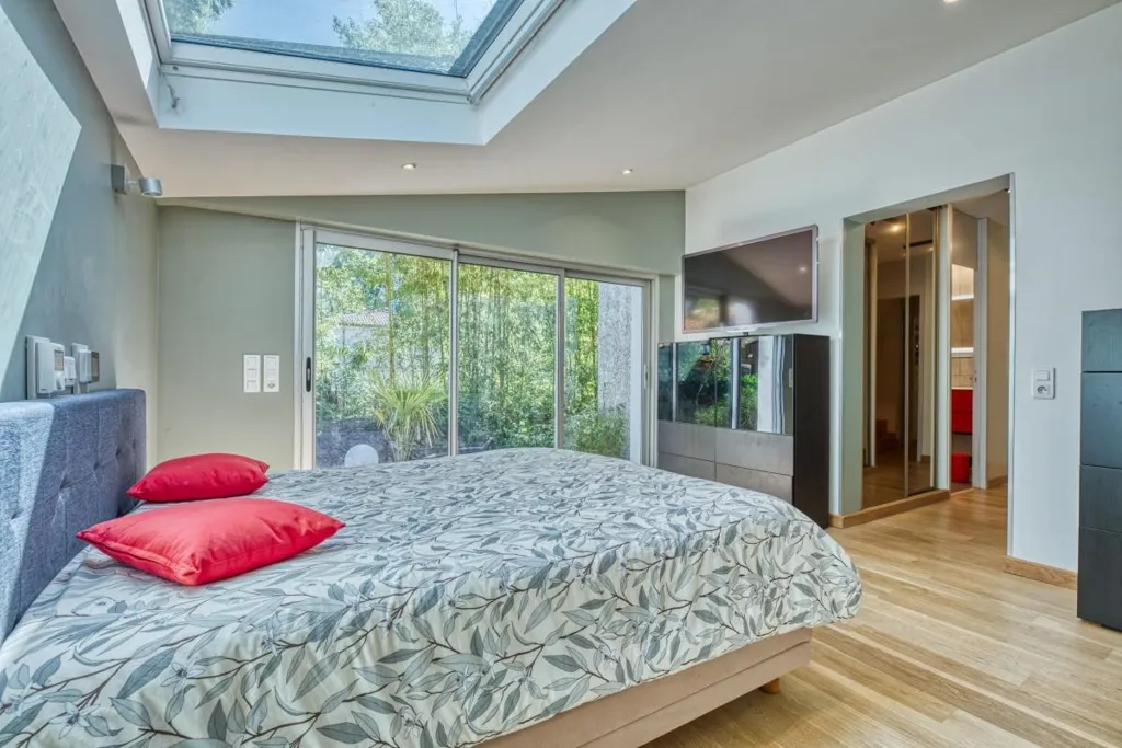 Camere da letto - Architectural House with Patio near Pessac