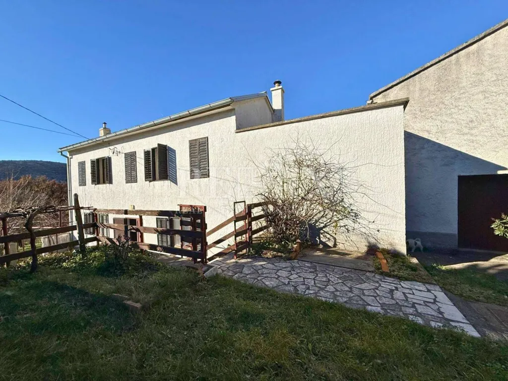Esterno - Historic House with Garden in Bribir