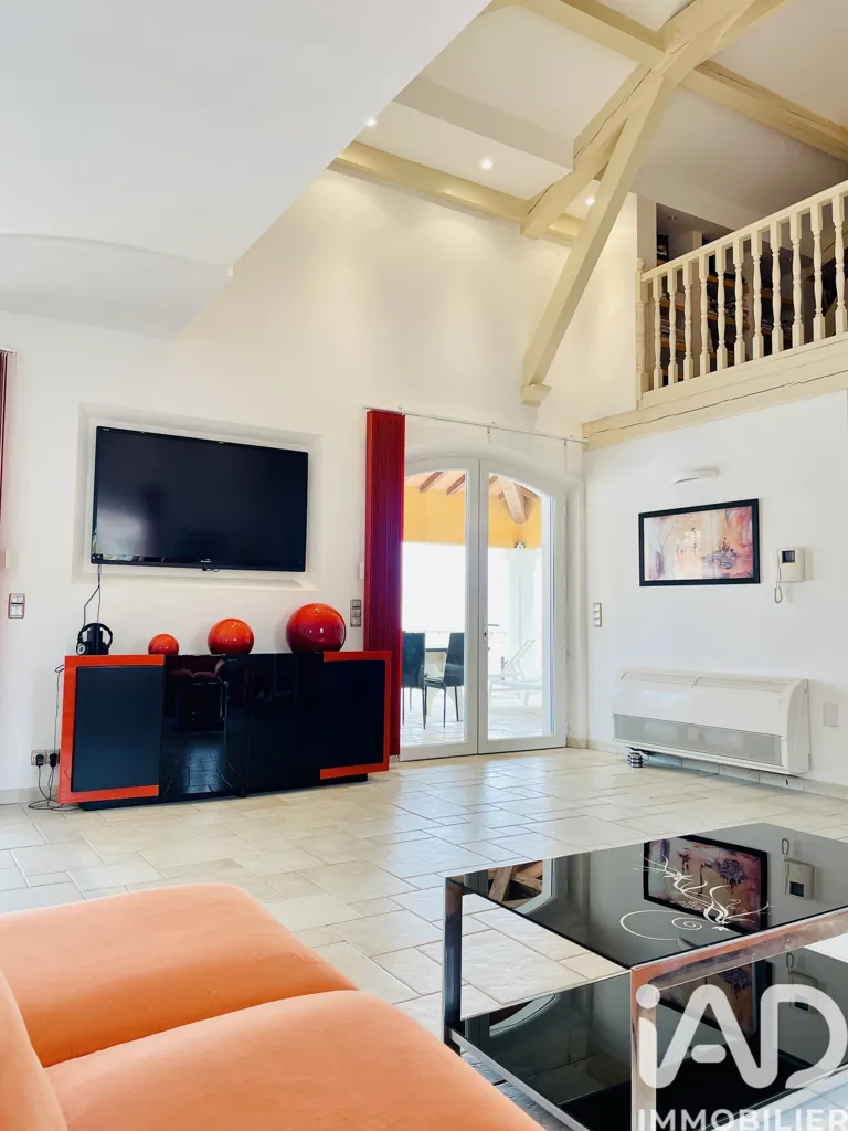 Séjour - Villa Moderne avec Vue Mer à Roquebrune-sur-Argens