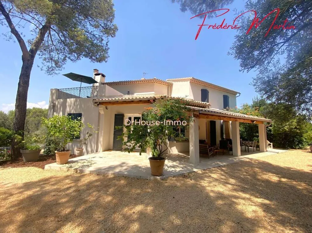 Esterno - Provençal Bastide with Pool in Alès