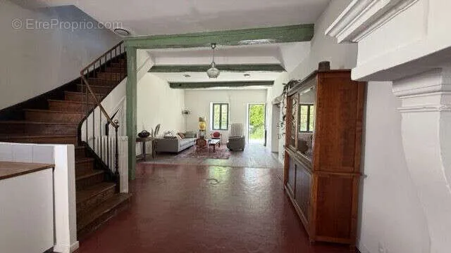 Séjour - Maison de Caractère avec Jardin à Épineuil