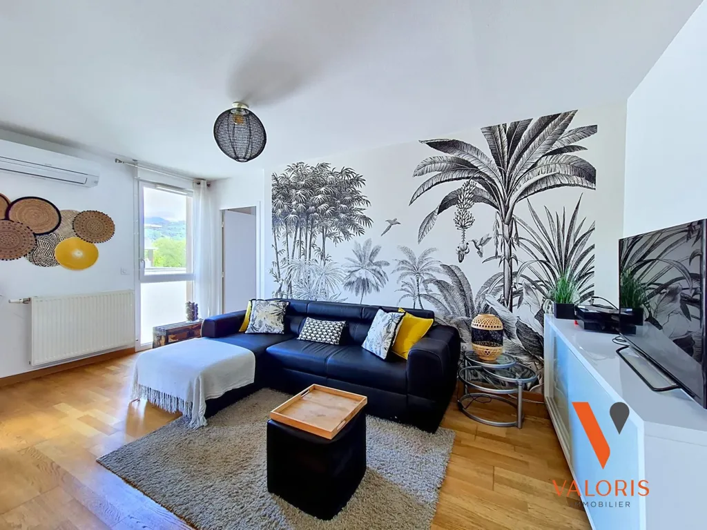 Séjour - Appartement avec Balcon et Garage à Grenoble