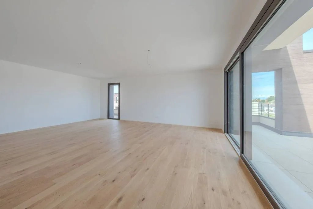 Elutuba - Luxury Penthouse with Terraces in Spinea