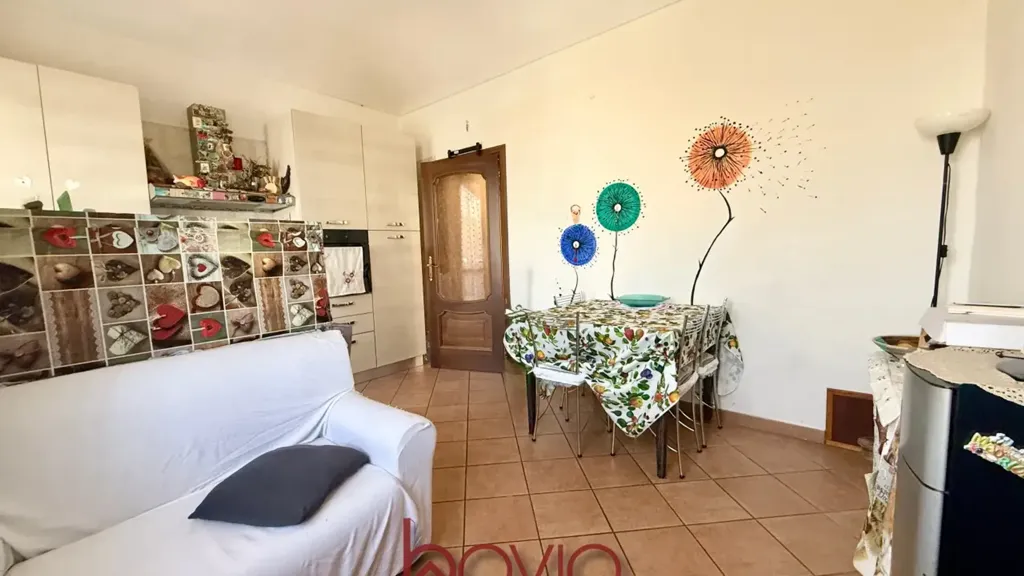 Dining Room - Quadrilocale with Private Courtyard in Regio Parco, Turin