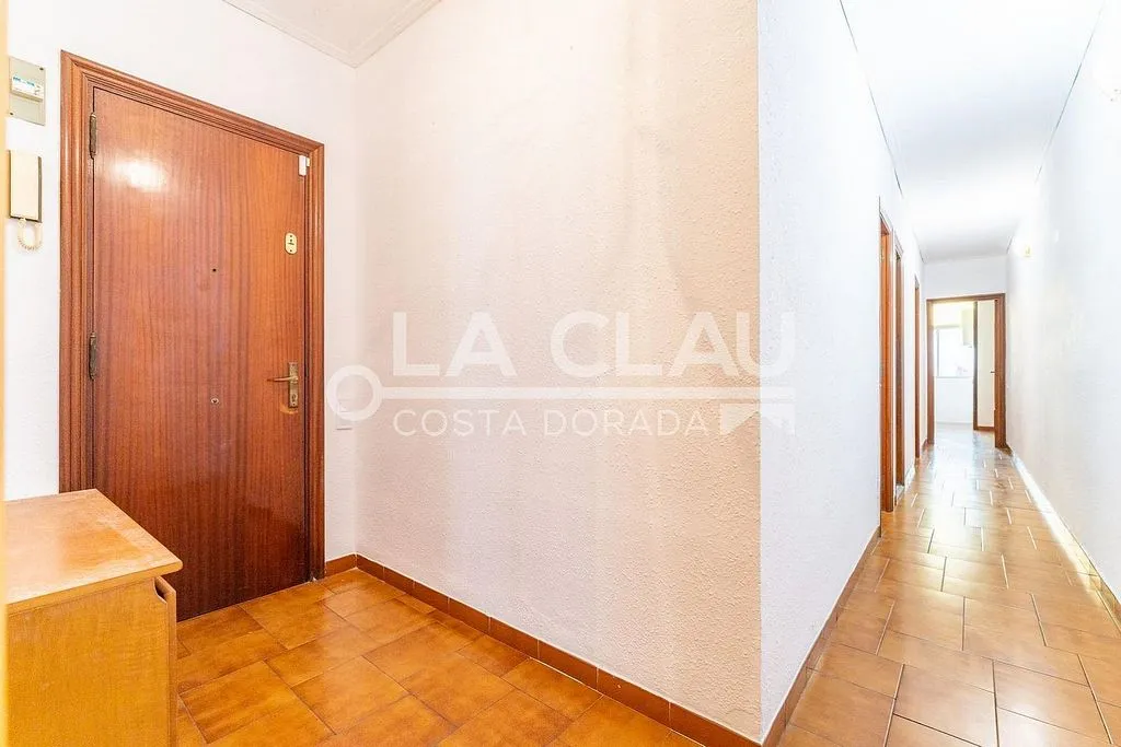 hallway_entrance