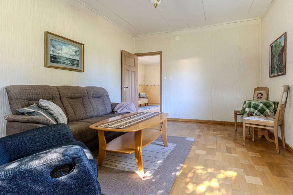Séjour - Villa with Garden in Ostvik
