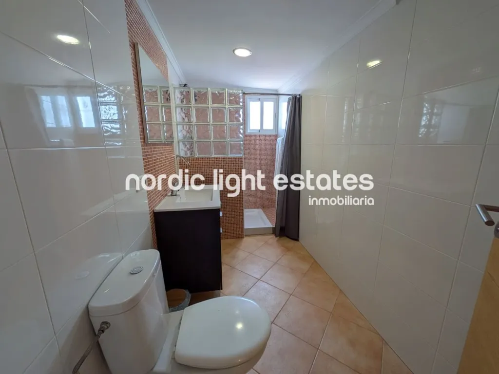 Vannitoad - Ground Floor Flat with Patio in Nerja Centre