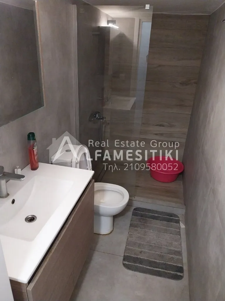 Salles de bain - Apartment with Balcony in Athens Centre