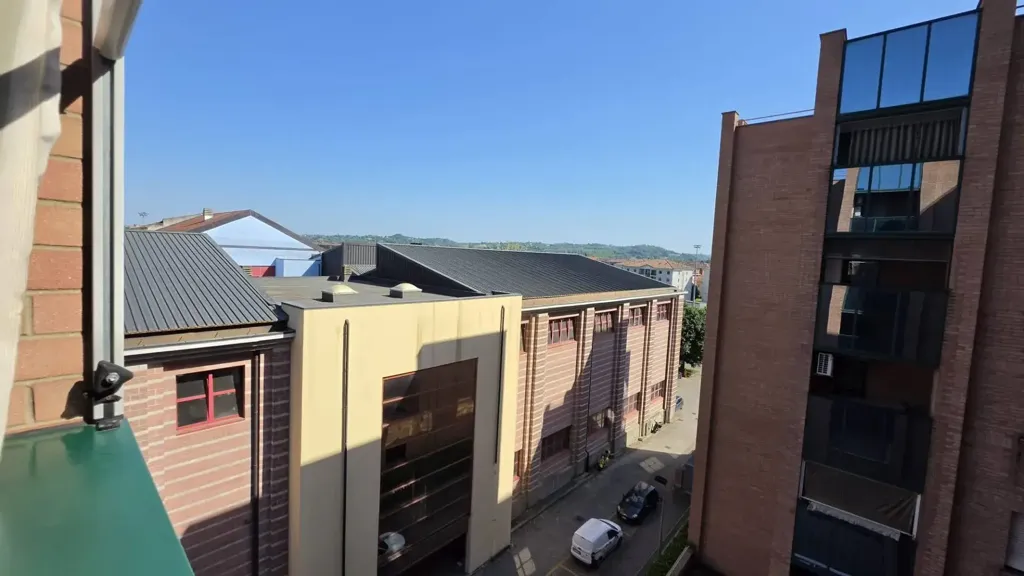 Balcony - Panoramic Apartment with Balcony in Asti