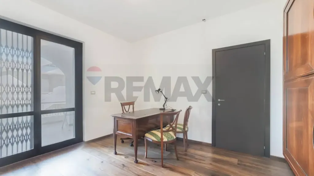 Bureau - Panoramic Apartment with Sea View in Montesilvano