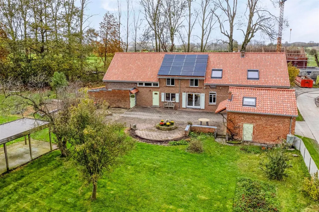 Õhuvaade - Spacious House with Garden in Herne