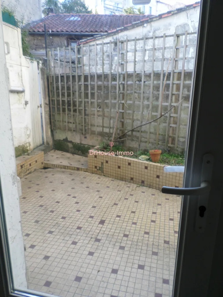 Aed - Town House with Courtyard in Central Location