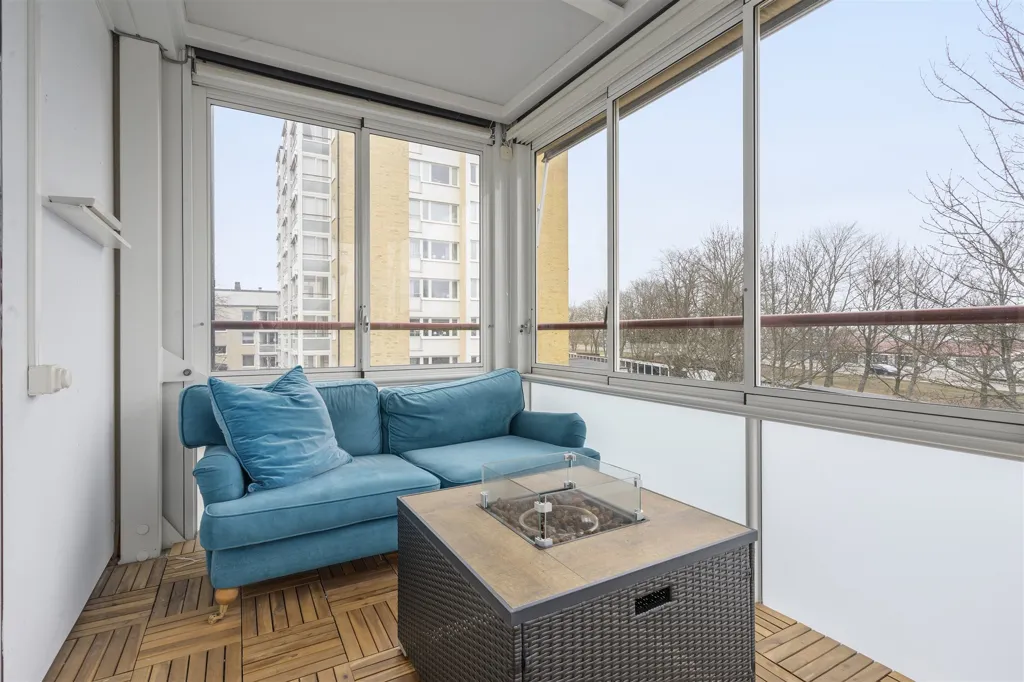 Balcon - Bright Two-Bedroom Apartment on Havstenavägen