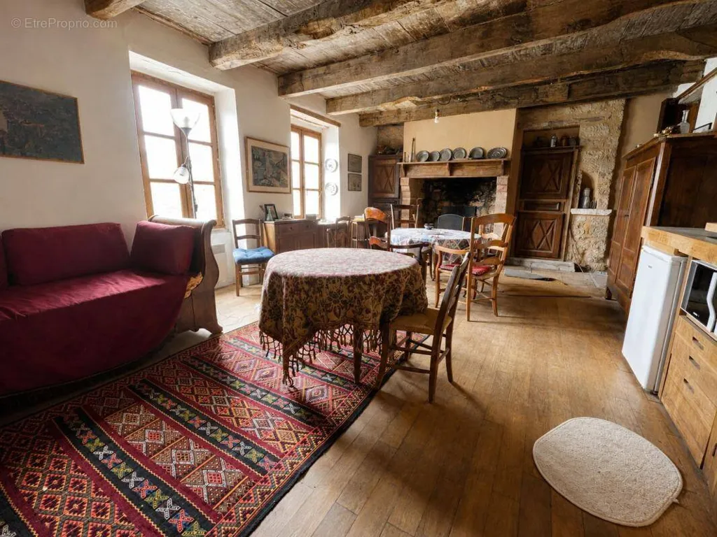 Elutuba - Village House with Panoramic View in Salles-la-Source