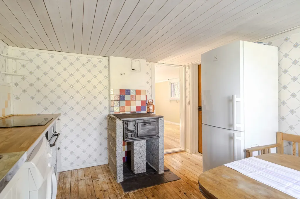 Cuisine - Charming Cottage with Multiple Accommodations in Linköping