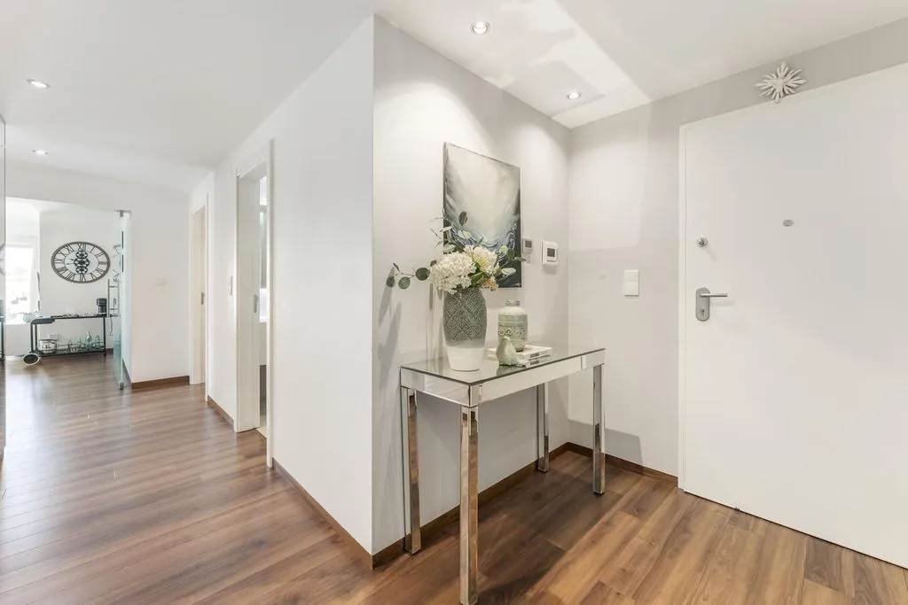 Esik - Luxury Flat with City Views in Parede