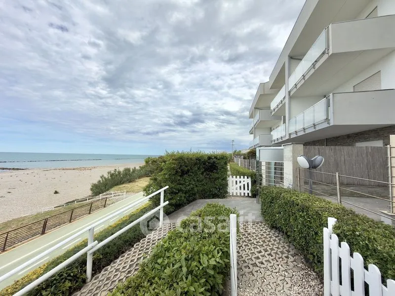 Balcon - Seafront Apartment with Terrace in Torino di Sangro