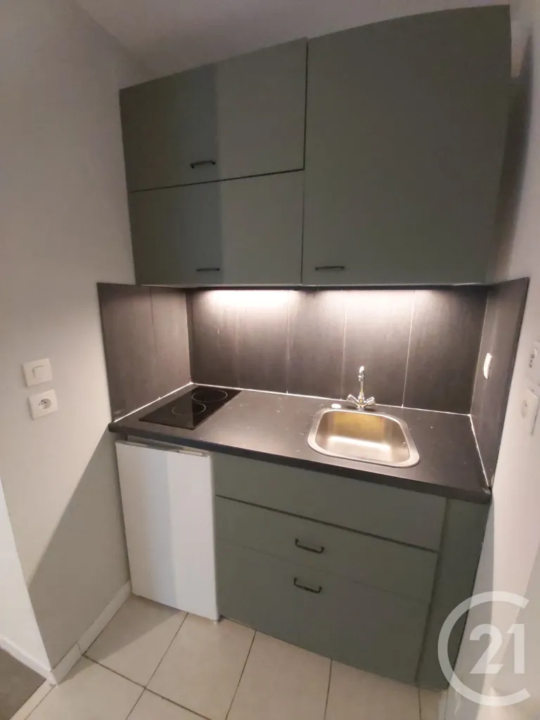 Cuisine - Appartement Rénové avec Jardin au Mesnil-Esnard