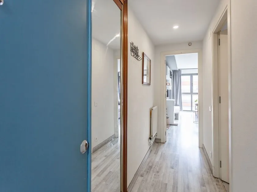 Esik - Bright Apartment with Garage in Pamplona