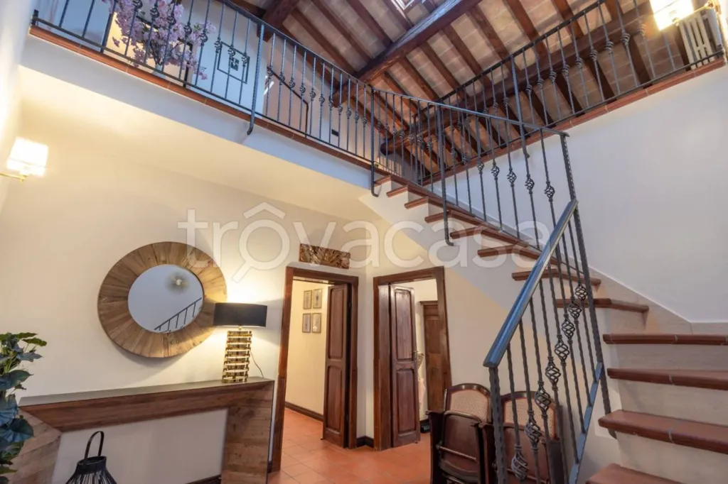 Pièces - Prestigious Apartment with Piazza View in Fano