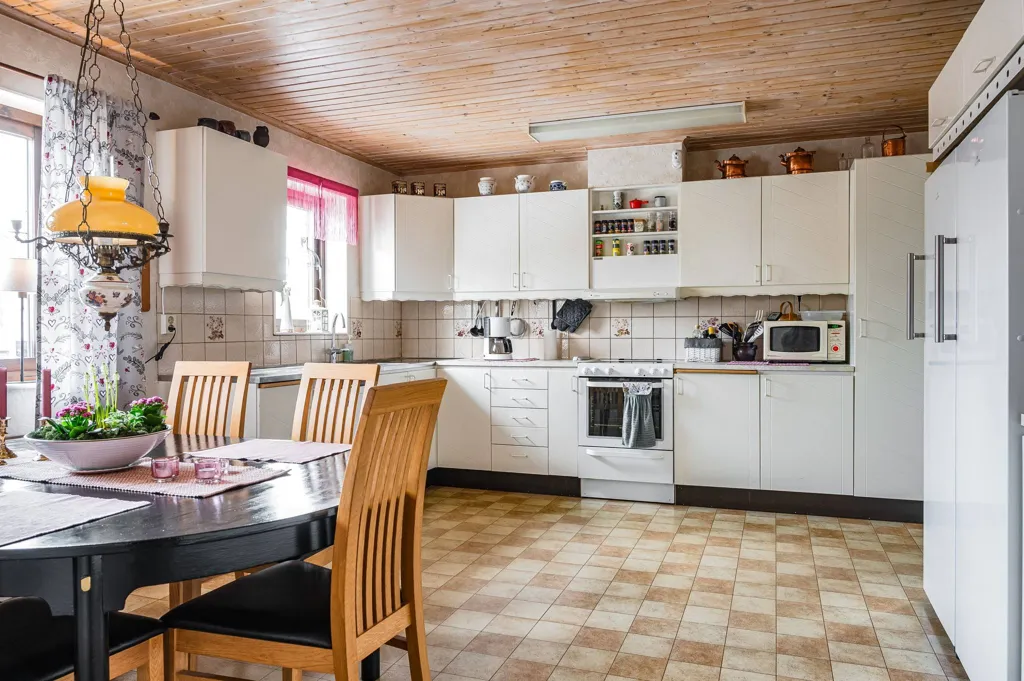 Sala da pranzo - Semi-detached Villa with Garden in Herrljunga