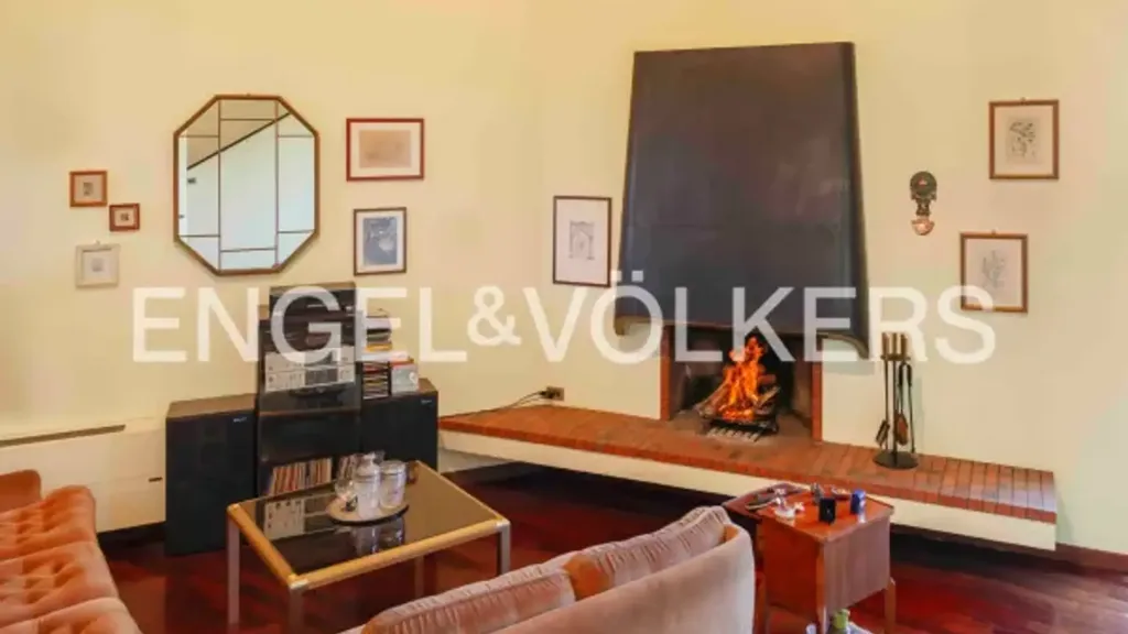 Soggiorno - Villa with Garden and Terrace in Castagnito