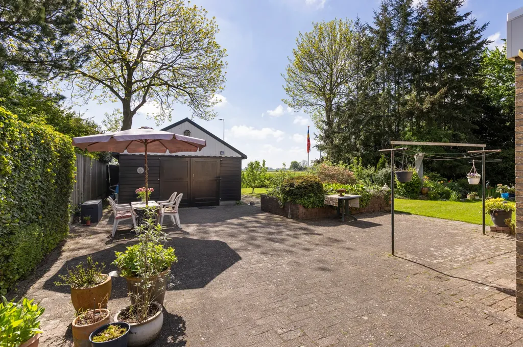 Maison 6 pièces à Ten Boer